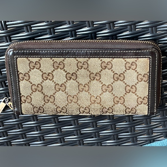 GUCCI Monogram Calfskin Zip Around Wallet - Picture 5 of 10